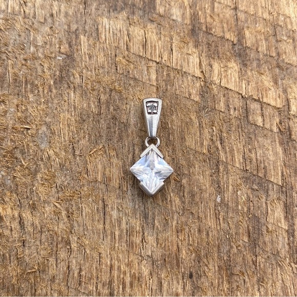 Jewelry - Sterling Silver & 1-1/4 Carat Cubic Zirconium CZ Diamond Shape Pendant